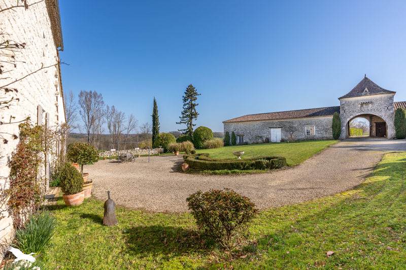 Vente Maison ST SERNIN - 10 pièces -380 m² - (47120)