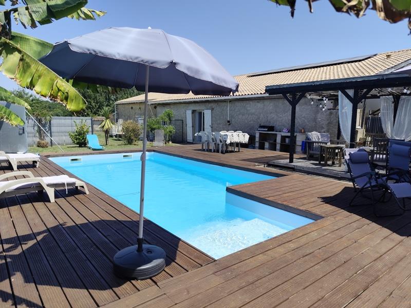 Vente Maison CAZAUGITAT - 8 pièces -268 m² - (33790)