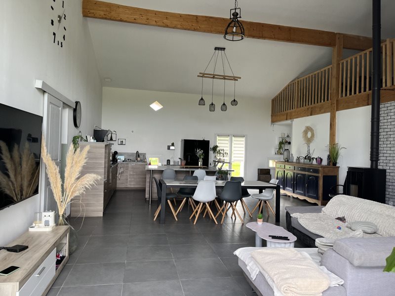Vente Maison CAZAUGITAT - 8 pièces -268 m² - (33790)