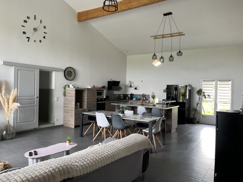 Vente Maison CAZAUGITAT - 8 pièces -268 m² - (33790)