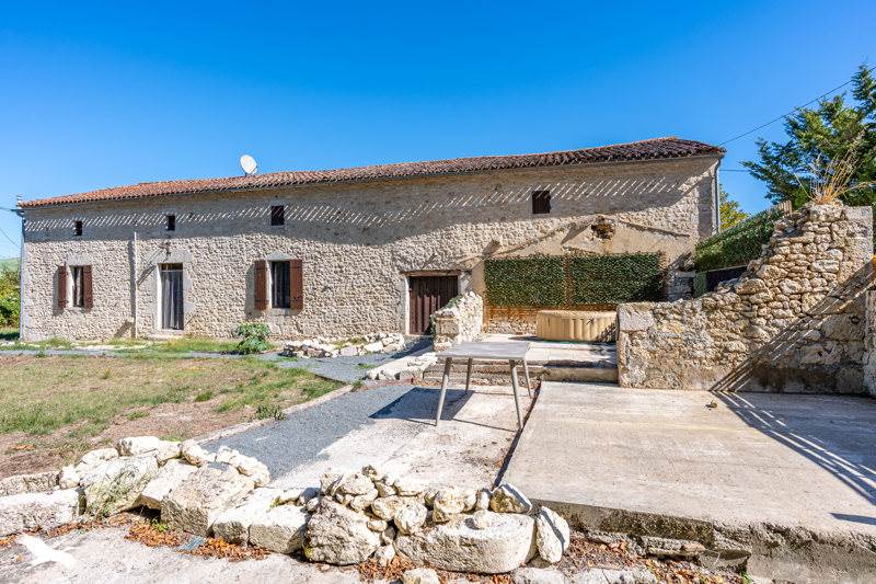 Vente Maison Saint-Astier - 6 pièces -150 m² - (47120)
