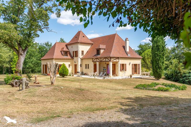 Vente Maison LAUZUN - 11 pièces -343 m² - (47410)