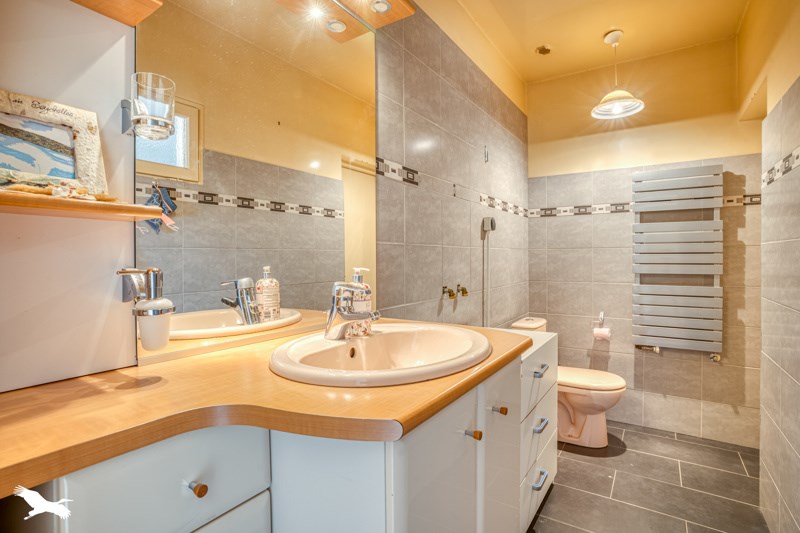 Vente Maison Saint-Pardoux-Isaac - 8 pièces -335 m² - (47800)