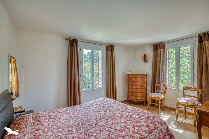 Vente Maison MONVIEL - 9 pièces -223 m² - (47290)