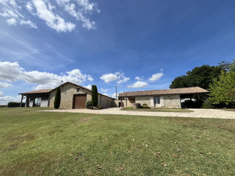 Vente Maison LAVERGNE - 7 pièces -204 m² - (47800)