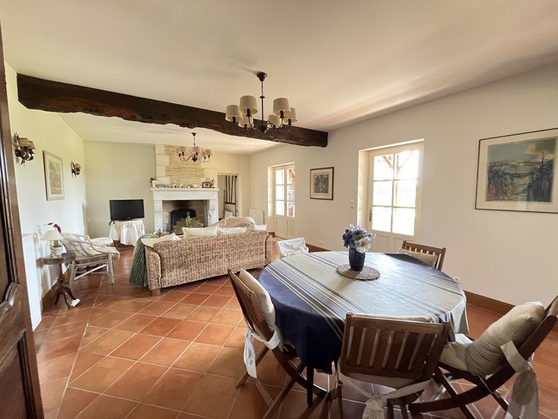 Vente Maison LAVERGNE - 7 pièces -204 m² - (47800)