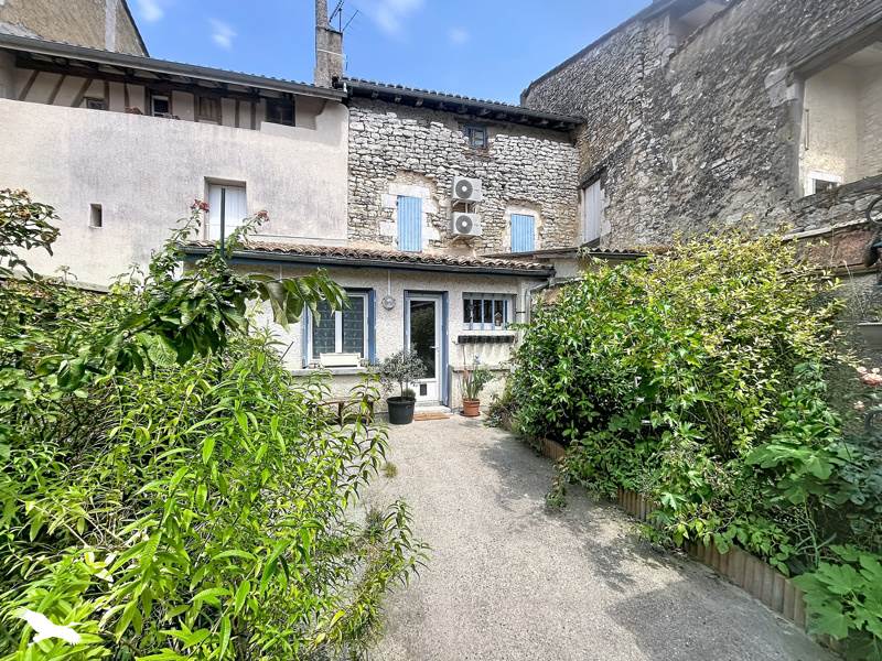 Vente Maison CASTILLONNES - 5 pièces -145 m² - (47330)