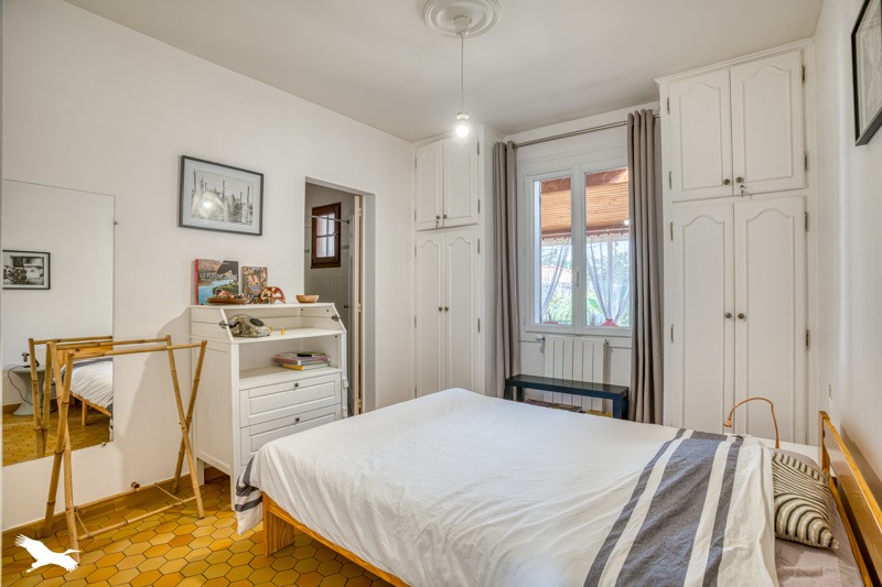 Vente Maison Saint-Pardoux-Isaac - 8 pièces -225 m² - (47800)