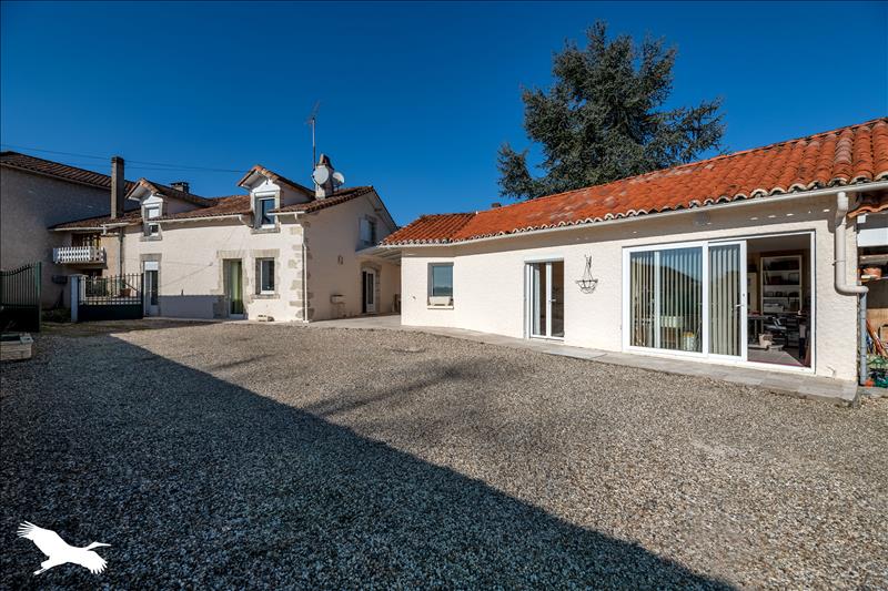 Vente Maison LA CHAPELLE GONAGUET - 5 pièces -169 m² - (24350)