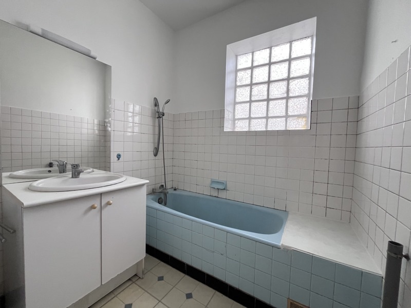 Vente Appartement PERIGUEUX - 4 pièces -75 m² - (24000)