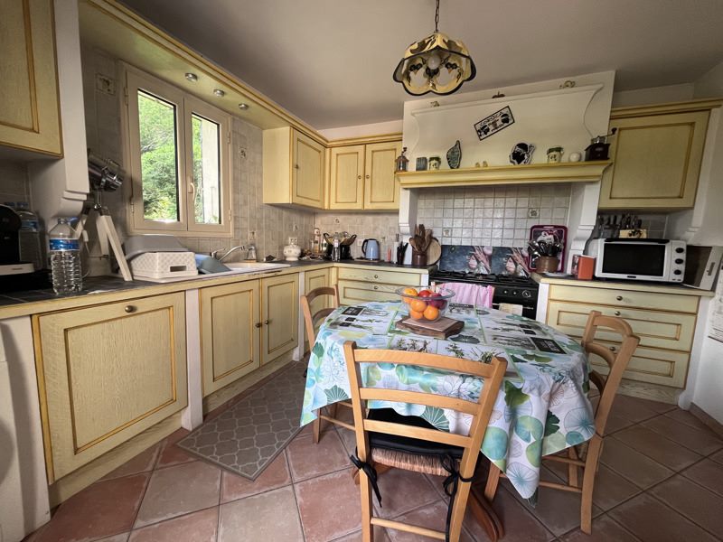 Vente Maison CHATEAU L EVEQUE - 3 pièces -91 m² - (24460)