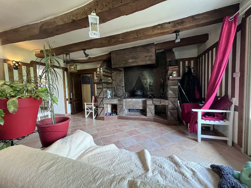 Vente Maison CHATEAU L EVEQUE - 3 pièces -91 m² - (24460)