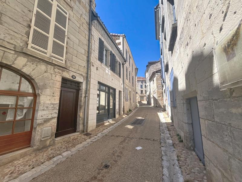 Vente Maison PERIGUEUX - 5 pièces -109 m² - (24000)