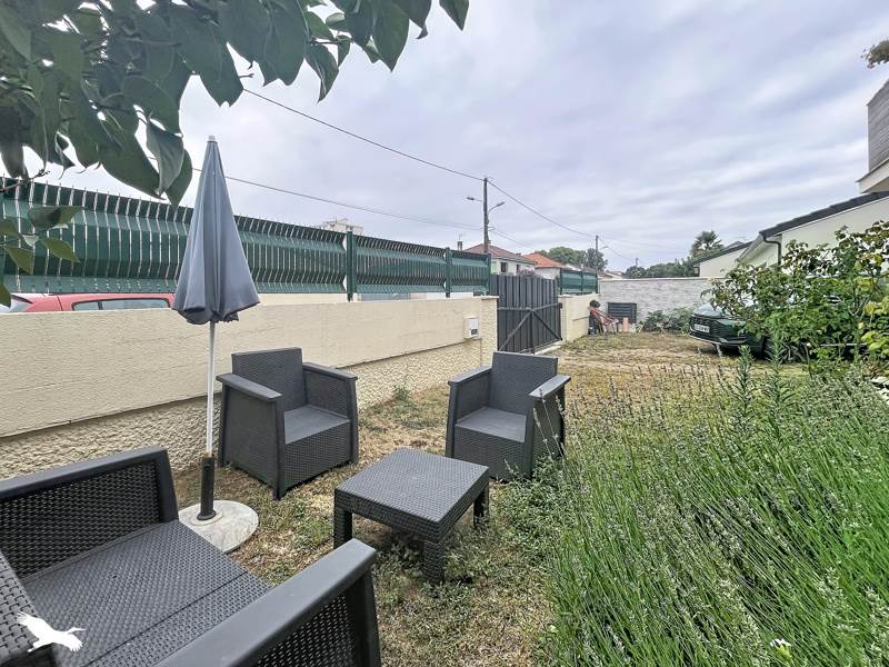 Vente Maison PERIGUEUX - 7 pièces -160 m² - (24000)