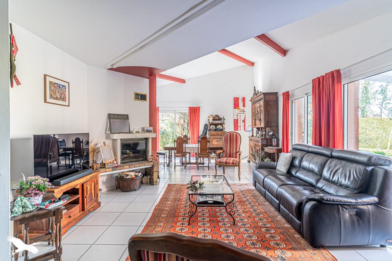 Vente Maison PESSAC - 7 pièces -181 m² - (33600)