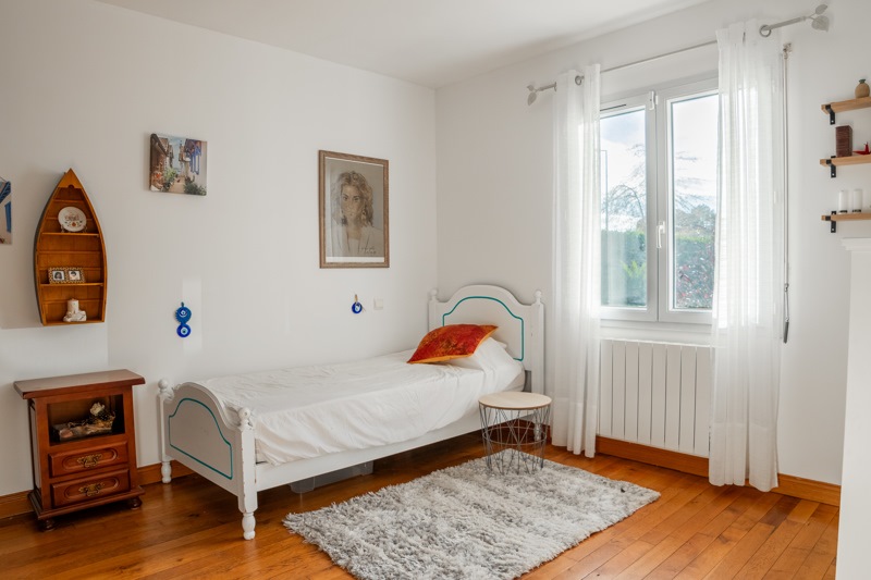 Vente Maison PESSAC - 7 pièces -175 m² - (33600)