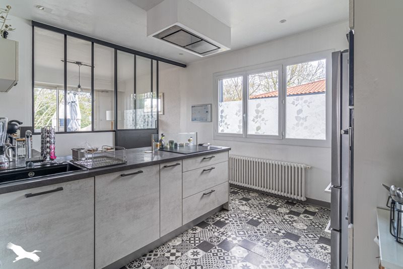 Vente Maison PESSAC - 8 pièces -237 m² - (33600)