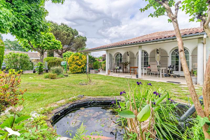 Vente Maison PESSAC - 7 pièces -218 m² - (33600)
