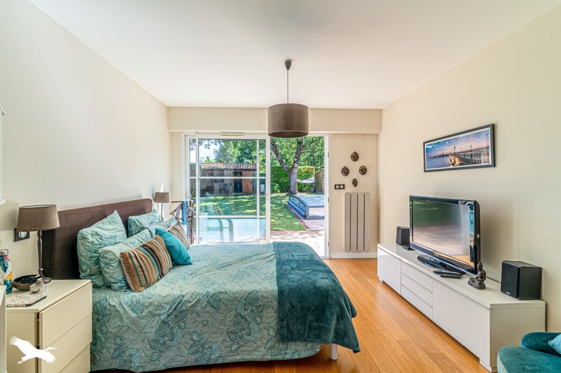 Vente Maison Pessac - 7 pièces -174 m² - (33600)