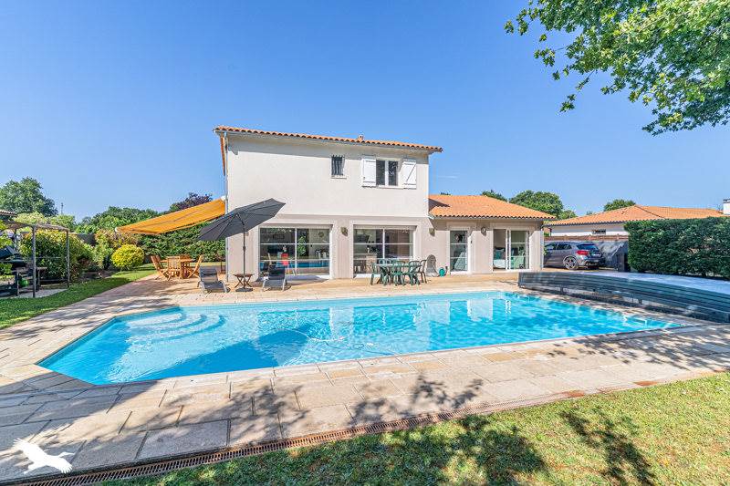 Vente Maison PESSAC - 7 pièces -174 m² - (33600)