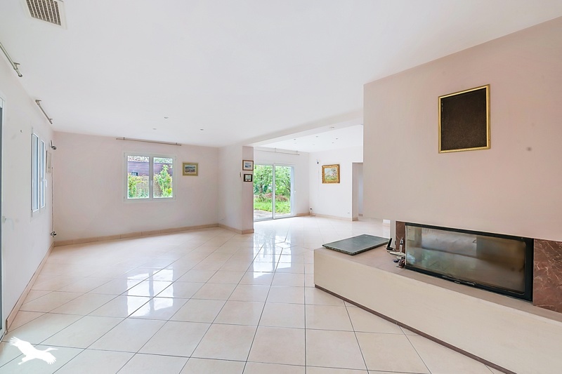 Vente Maison PESSAC - 8 pièces -228 m² - (33600)