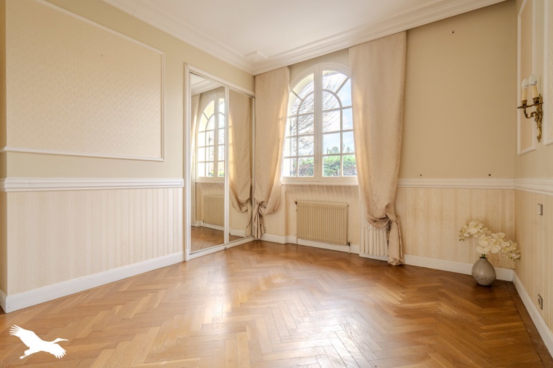 Vente Maison PESSAC - 9 pièces -226 m² - (33600)