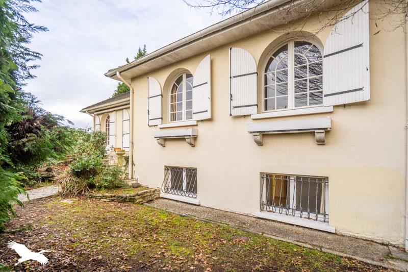 Vente Maison PESSAC - 9 pièces -226 m² - (33600)