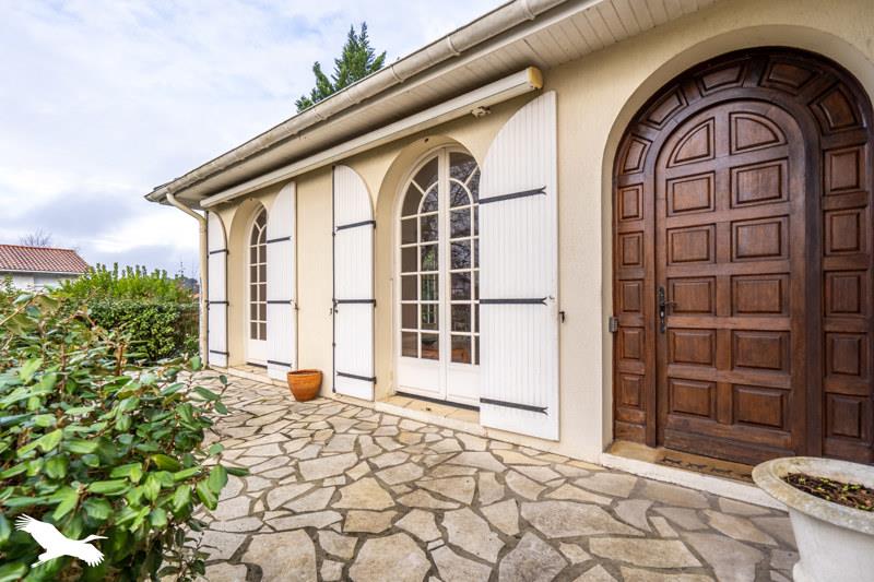 Maison 9 pièces 226 m² · à Pessac · 226 m² · 442 260 €