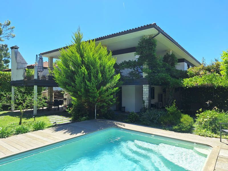 Vente Maison Pessac 33600 8 pièces - 237 m²