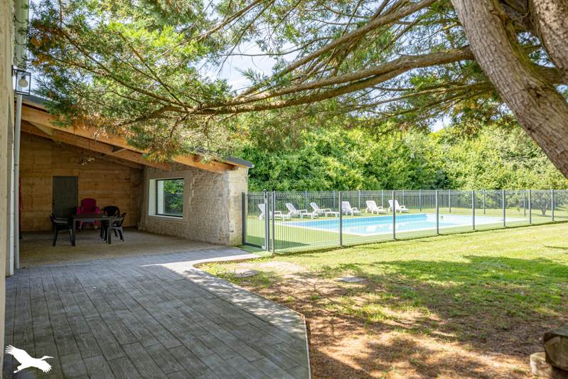 Vente Maison BIGNAY - 10 pièces -364 m² - (17400)