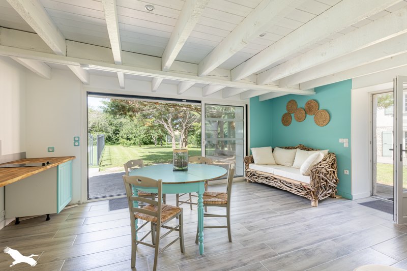 Vente Maison BIGNAY - 10 pièces -364 m² - (17400)