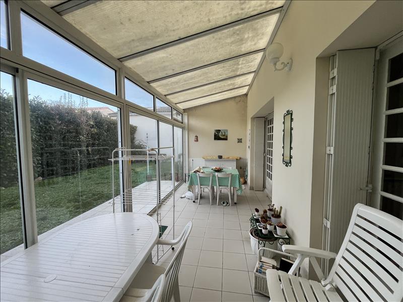 Vente Maison ST JEAN D ANGELY - 7 pièces -147 m² - (17400)
