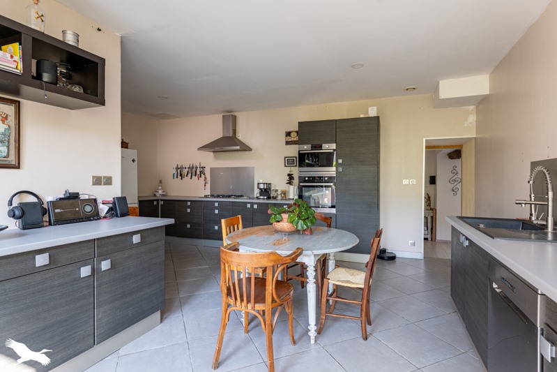 Vente Maison ST LOUP - 7 pièces -193 m² - (17380)