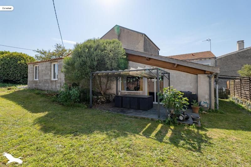 Vente Maison ST LOUP - 7 pièces -193 m² - (17380)