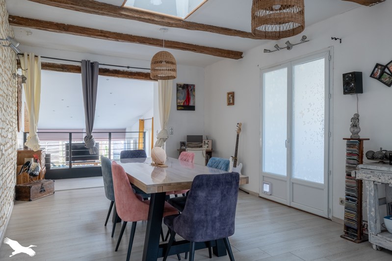 Vente Maison ST LOUP - 7 pièces -193 m² - (17380)