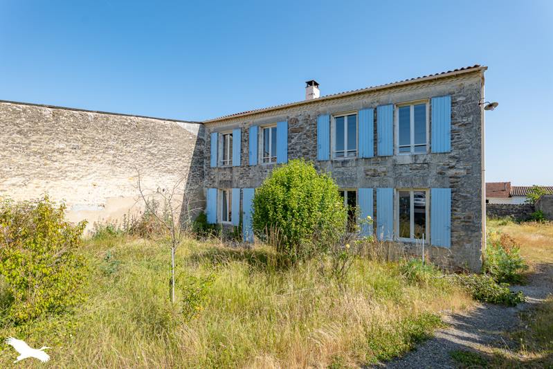 Vente Maison LOULAY - 5 pièces -97 m² - (17330)
