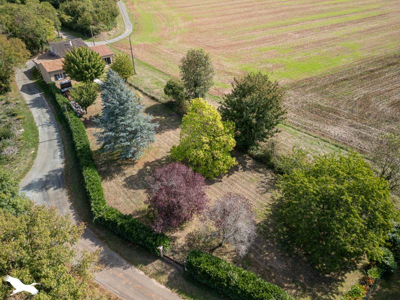 Vente Maison GRANDJEAN - 7 pièces -160 m² - (17350)