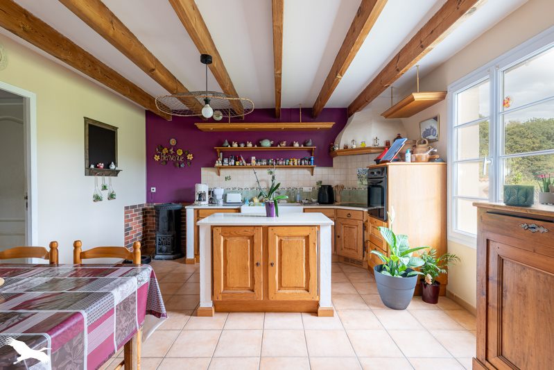 Vente Maison ST PARDOULT - 6 pièces -160 m² - (17400)