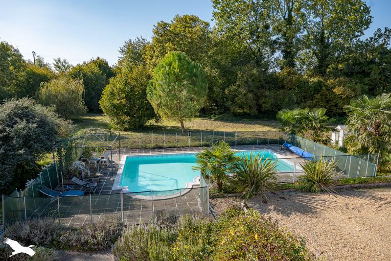 Vente Maison ST JEAN D ANGELY - 5 pièces -143 m² - (17400)
