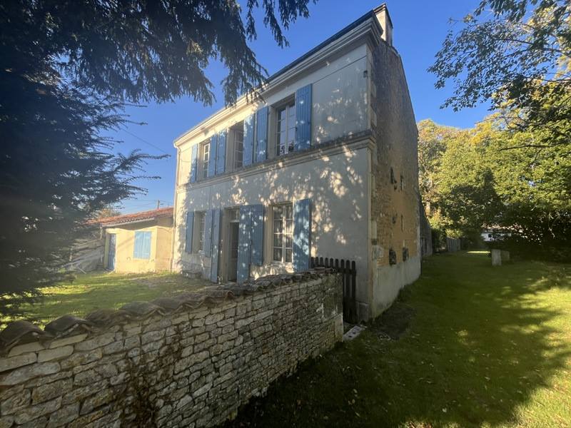 Vente Maison ASNIERES LA GIRAUD - 4 pièces -94 m² - (17400)
