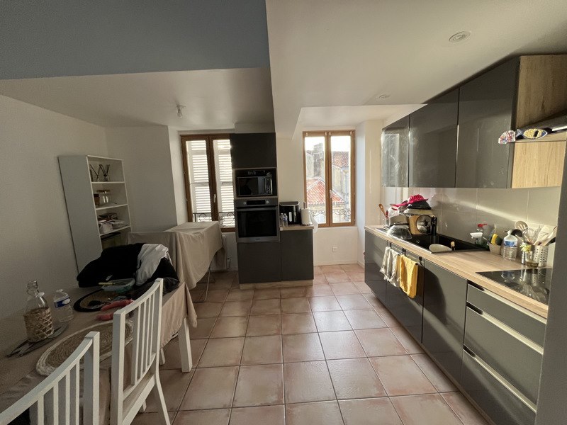 Vente Immeuble ST JEAN D ANGELY - -  177 m² - (17400)