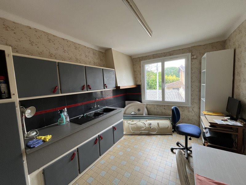 Vente Maison ST JEAN D ANGELY - 6 pièces -144 m² - (17400)