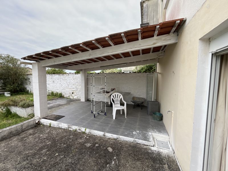 Vente Maison ST JEAN D ANGELY - 6 pièces -144 m² - (17400)