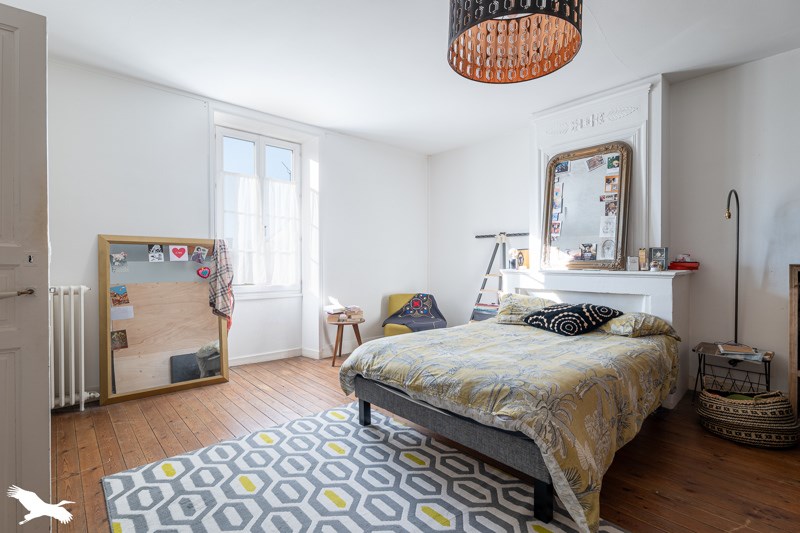 Vente Maison Saint-Jean-d'Angély - 5 pièces -150 m² - (17400)