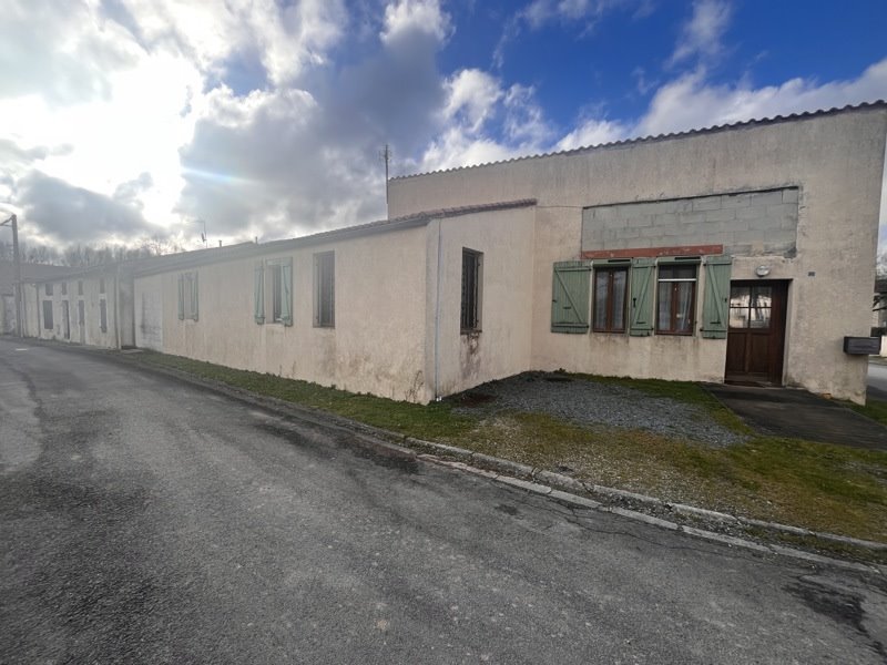 Vente Maison NUAILLE SUR BOUTONNE - 4 pièces -127 m² - (17470)
