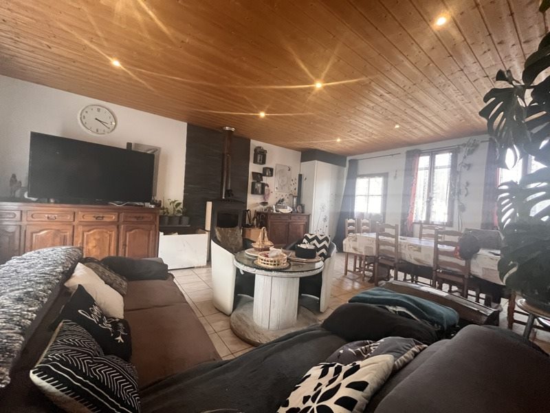 Vente Maison NUAILLE SUR BOUTONNE - 4 pièces -127 m² - (17470)