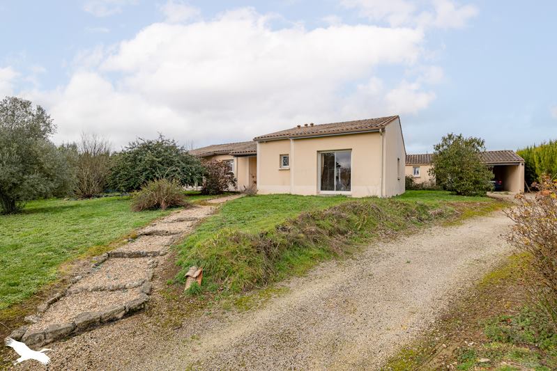 Vente Maison NUAILLE SUR BOUTONNE - 4 pièces -138 m² - (17470)