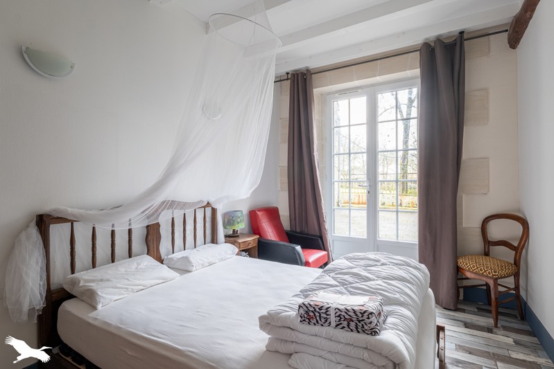 Vente Maison ASNIERES LA GIRAUD - 9 pièces -223 m² - (17400)