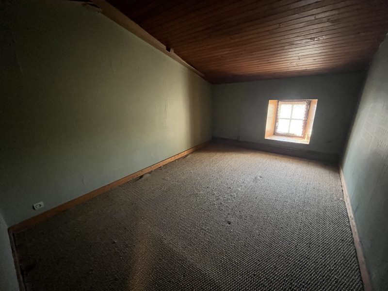Vente Maison ESSOUVERT - 6 pièces -147 m² - (17400)