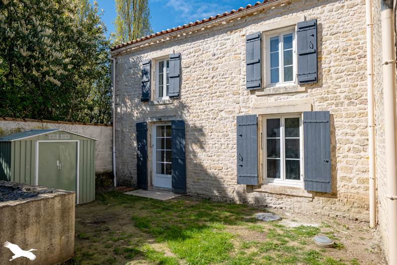 Vente Maison ST MARTIAL - 4 pièces -176 m² - (17330)